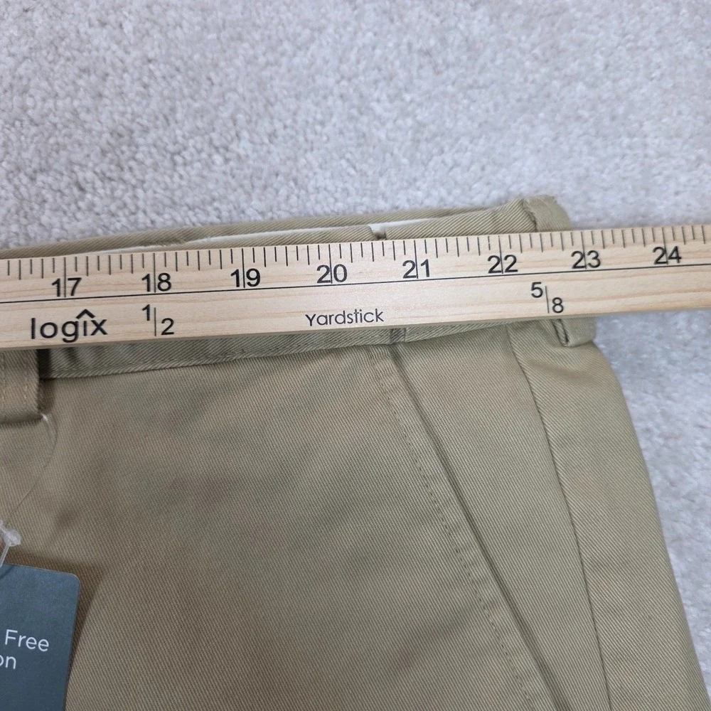 L.L.Bean Pants Mens W46 L29 Beige Wrinkle Free Cotton Pockets Comfort Waist NWT
